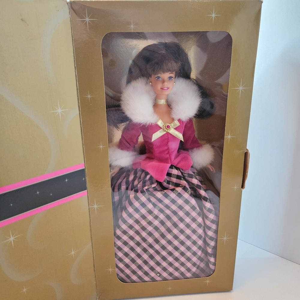 1996 Avon Special Edition WINTER RHAPSODY Brunette Barbie Doll Mattel 16873